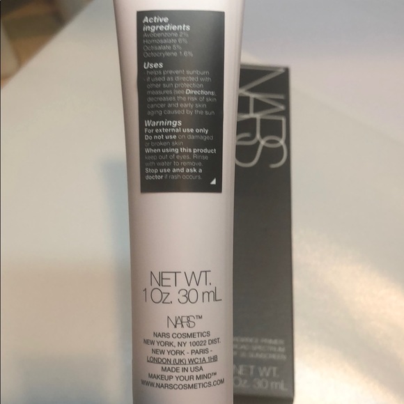 BRAND NEW: NARS RADIANCE PRIMER - Picture 3 of 3